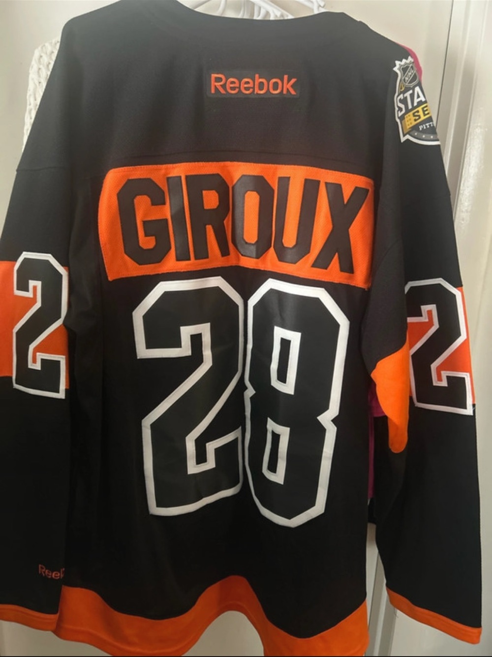 Reebok Men’s Black and Orange Giroux #28 Hockey Jersey vintage 2017 size xl